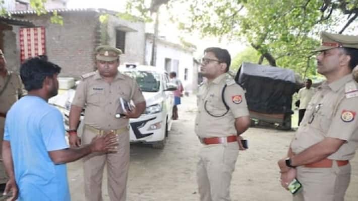Kushinagar mad lover attacked married woman with knife and slit her own throat knowing reason you will also be stunned Kushinagar mad lover attacked married woman with knife and slit her own throat knowing reason you will also be stunned
