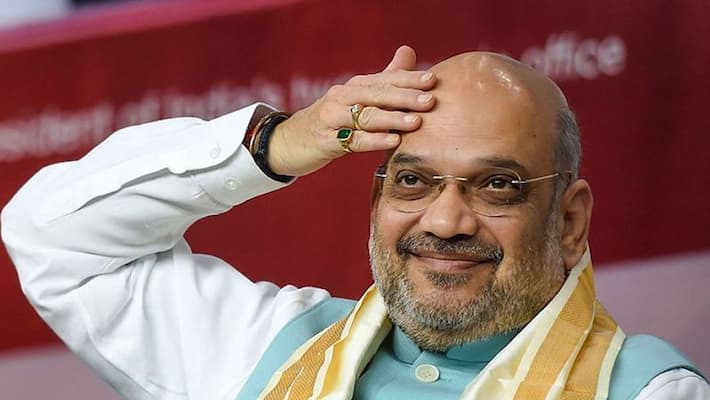 jaipur news Amit Shah muffler costs Ashok gehlot over BJP T-shirt barb at Rahul Gandhi pwt jaipur news Amit Shah muffler costs Ashok gehlot over BJP T-shirt barb at Rahul Gandhi pwt