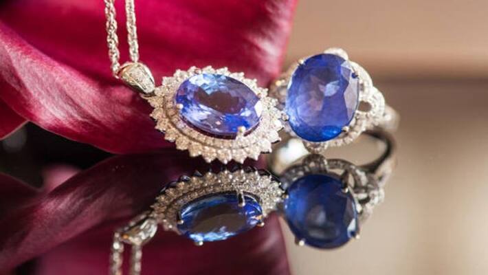 People of these 7 zodiac signs should not wear sapphire, problems may increase bpsb People of these 7 zodiac signs should not wear sapphire, problems may increase bpsb