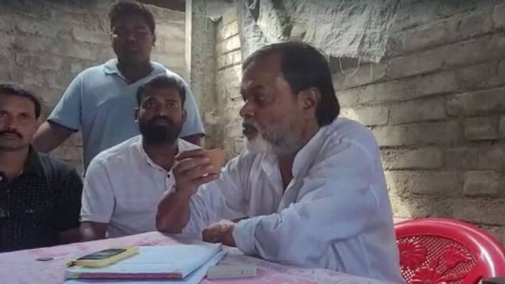 tea shop is the office of state minister tajmul Hossain in malda bsm tea shop is the office of state minister tajmul Hossain in malda bsm