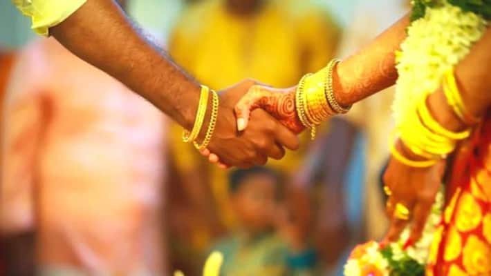New groom Hanged himself in Thanjavur New groom Hanged himself in Thanjavur