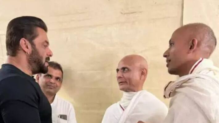 Unlike Salman Khan, he met Jain monk Acharya Vijay Hansratnasur who fasted for 180 days bsm Unlike Salman Khan, he met Jain monk Acharya Vijay Hansratnasur who fasted for 180 days bsm