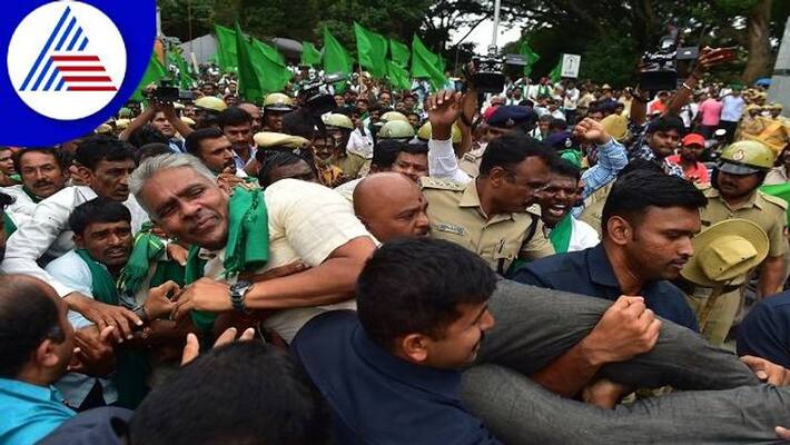 Farmers Held Protest For Loan Waiver in Bengaluru grg Farmers Held Protest For Loan Waiver in Bengaluru grg