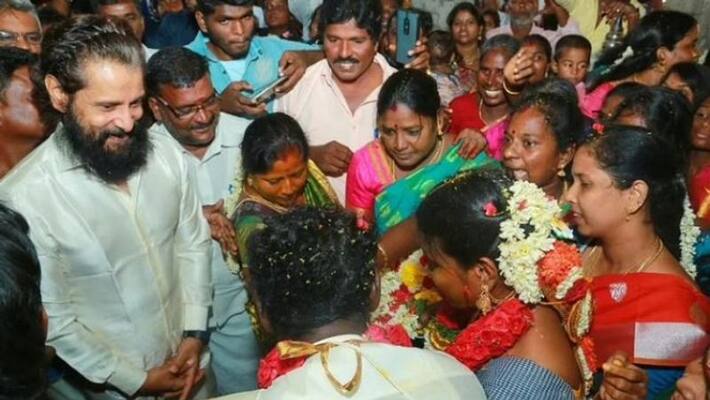 chiyaan vikram attended his late household worker olimaaran's son's wedding video chiyaan vikram attended his late household worker olimaaran's son's wedding video