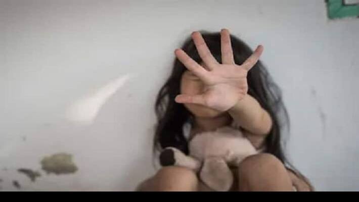 principal indecent behavior with third class girl in guntur principal indecent behavior with third class girl in guntur