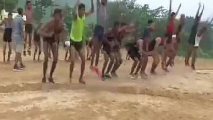 Chitrakoot Preparations Agniveer recruitment area famous for robbery retired soldier changed whole picture Chitrakoot Preparations Agniveer recruitment area famous for robbery retired soldier changed whole picture