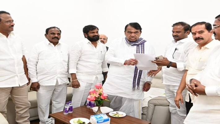 mlas complaint on ysrtp president ys sharmila to telangana assembly speaker pocharam srinivas reddy mlas complaint on ysrtp president ys sharmila to telangana assembly speaker pocharam srinivas reddy