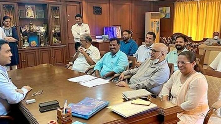 Goa: Eight Congress MLAs to join BJP, says state party chief Sadanand Shet Tanavade Goa: Eight Congress MLAs to join BJP, says state party chief Sadanand Shet Tanavade