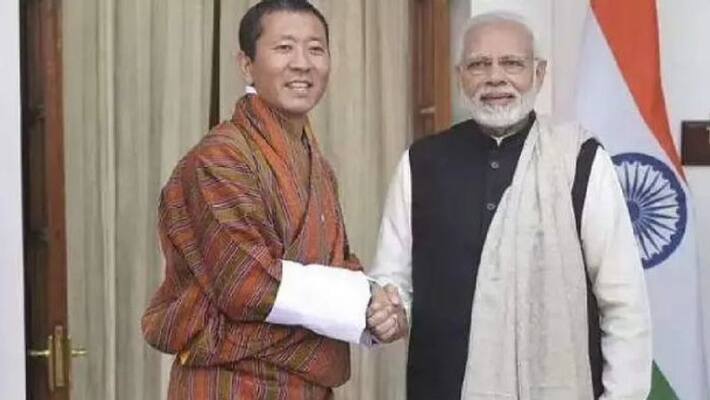 PM Modi Meets Bhutan King Jigme Khesar Namgyel Wangchuck PM Modi Meets Bhutan King Jigme Khesar Namgyel Wangchuck