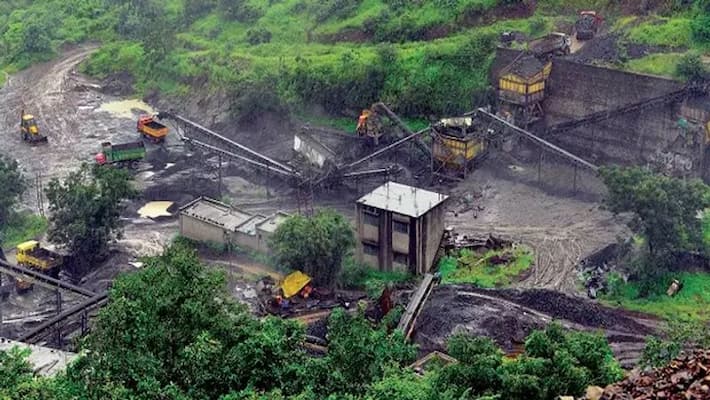 mysterious voices coming from inside the ground in maharashtra village kpg mysterious voices coming from inside the ground in maharashtra village kpg