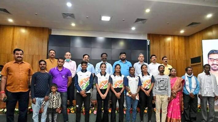 ranchi news cm hemant soren launch sports policy 2020 medal and award winner athelite will get ten thousand pension asc ranchi news cm hemant soren launch sports policy 2020 medal and award winner athelite will get ten thousand pension asc