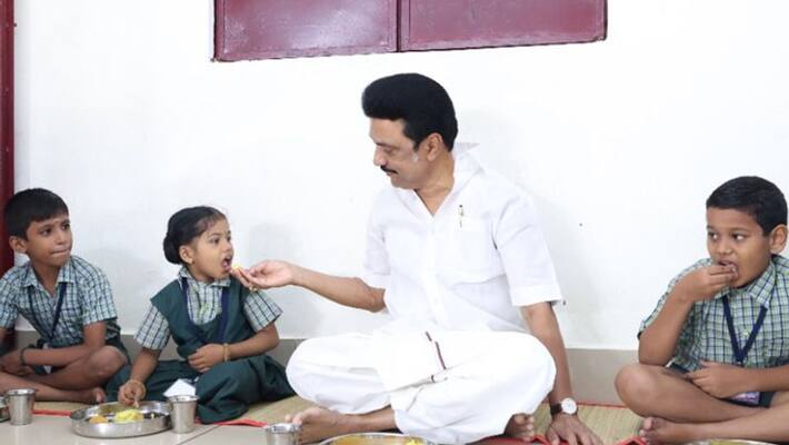 CM Stalin who started the breakfast program CM Stalin who started the breakfast program