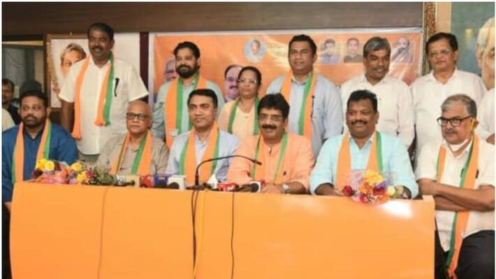 Goa CM Pramod Sawant likely to Cabinet reshuffle likely after congress MLAs join BJP Goa CM Pramod Sawant likely to Cabinet reshuffle likely after congress MLAs join BJP