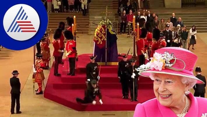 Royal guard fell unconscious near a coffin of Queen Elizabeth II video goes viral akb Royal guard fell unconscious near a coffin of Queen Elizabeth II video goes viral akb