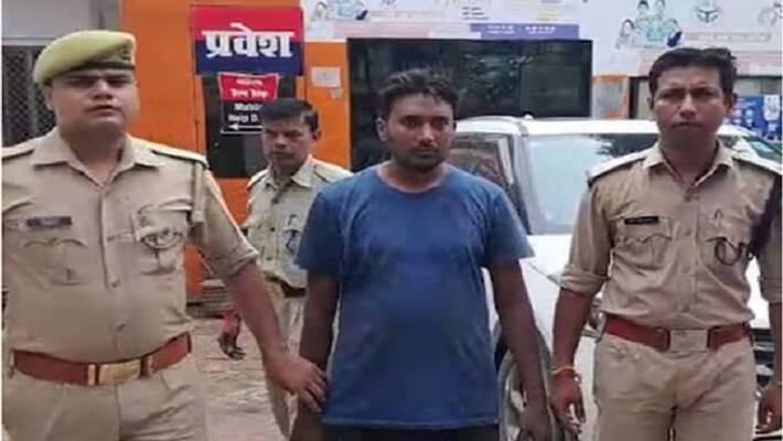 Blackmailing game started after friendship on Facebook woman who reached Meerut from Bangalore taught accused such lesson Blackmailing game started after friendship on Facebook woman who reached Meerut from Bangalore taught accused such lesson