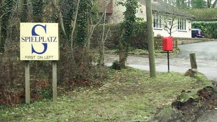unique village of the world where people live without clothes know the reasons behind it unique village of the world where people live without clothes know the reasons behind it