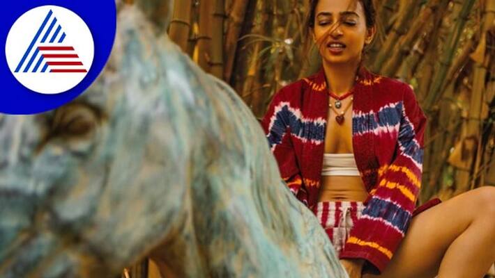 Radhika Apte poses on dummy horse raises netizen eyebrows vcs Radhika Apte poses on dummy horse raises netizen eyebrows vcs