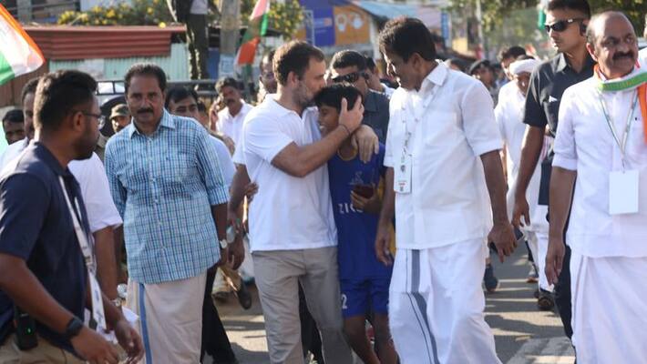 Bharat Jodo Yatra, Rahul Gandhi, Kerala Congress, Kollam Vegetable vendor beaten by Congress people Bharat Jodo Yatra, Rahul Gandhi, Kerala Congress, Kollam Vegetable vendor beaten by Congress people