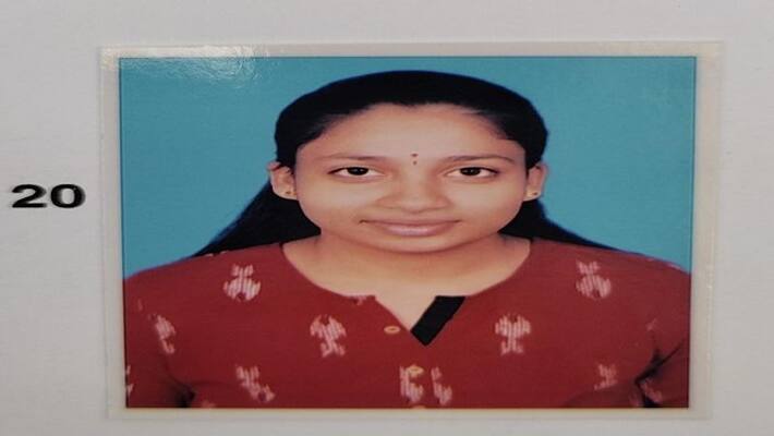 Bengaluru Girl Dies In Road Accident at Chikkaballapur rbj Bengaluru Girl Dies In Road Accident at Chikkaballapur rbj