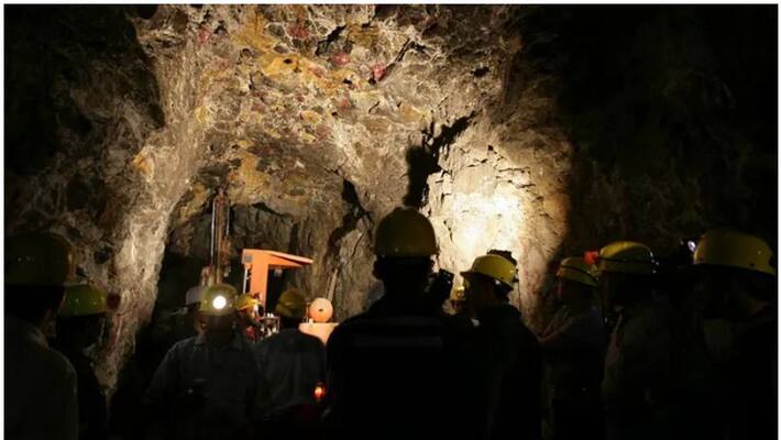 Saudi announces new discovery of gold and copper Saudi announces new discovery of gold and copper