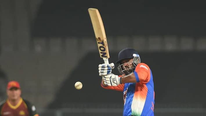 Legends League Cricket 2022: India Maharajas beat World giants in first match of LLC Legends League Cricket 2022: India Maharajas beat World giants in first match of LLC