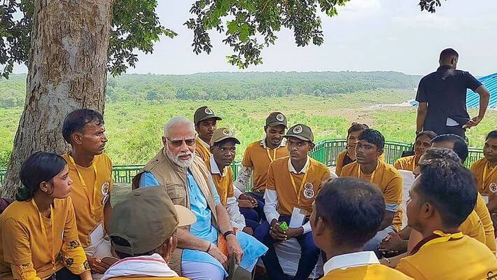 PM Mementos Auction 2022, E-auction of over 1,200 items gifted to PM Modi goes live, Namami Gange Mission, Narendra Modi Birthday kpa PM Mementos Auction 2022, E-auction of over 1,200 items gifted to PM Modi goes live, Namami Gange Mission, Narendra Modi Birthday kpa