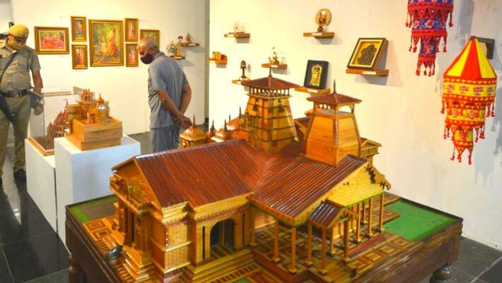 Prime Minister's gifts auctioned today to October 2 Prime Minister's gifts auctioned today to October 2