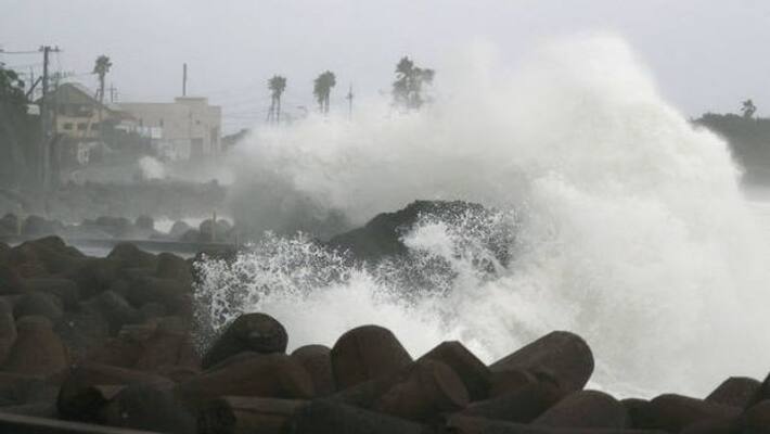 Japan Issues Rare Special Warning Ahead Of Powerful Typhoon Nanmadol, 3 Million Told To Evacuate bpsb Japan Issues Rare Special Warning Ahead Of Powerful Typhoon Nanmadol, 3 Million Told To Evacuate bpsb