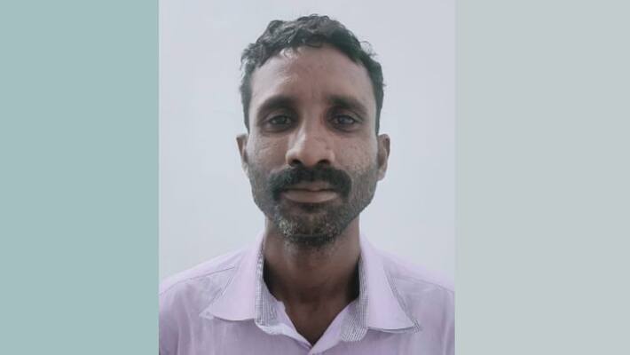Accused in two murder cases arrested in Kozhikode Accused in two murder cases arrested in Kozhikode