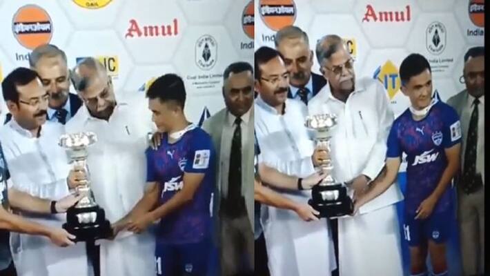 Fans reactios of Bengal Governor pushing aside Sunil Chhetri during Durand Cup award ceremony Fans reactios of Bengal Governor pushing aside Sunil Chhetri during Durand Cup award ceremony