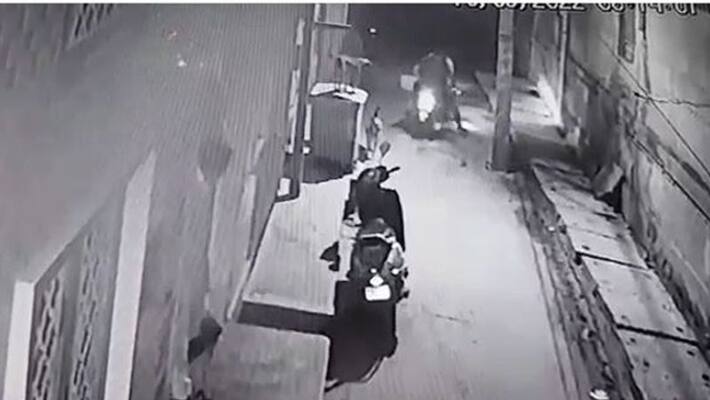 Dholpur crime news BJP leader house attacked unknown men came on bike and open firing asc Dholpur crime news BJP leader house attacked unknown men came on bike and open firing asc