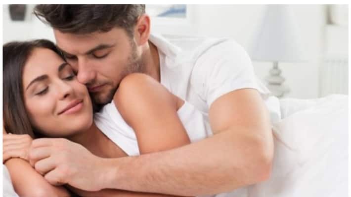 Why are men attracted to older women? ray Why are men attracted to older women? ray