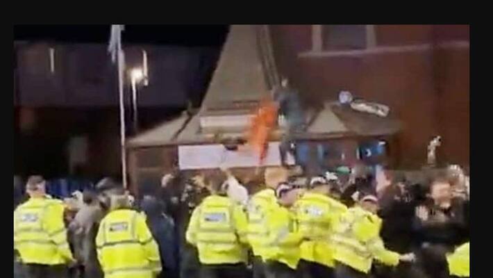 Indians are under attack by mobs and temple is vandalised in the UK after Pakistan s defeat in Asia Cup ANBBM Indians are under attack by mobs and temple is vandalised in the UK after Pakistan s defeat in Asia Cup ANBBM