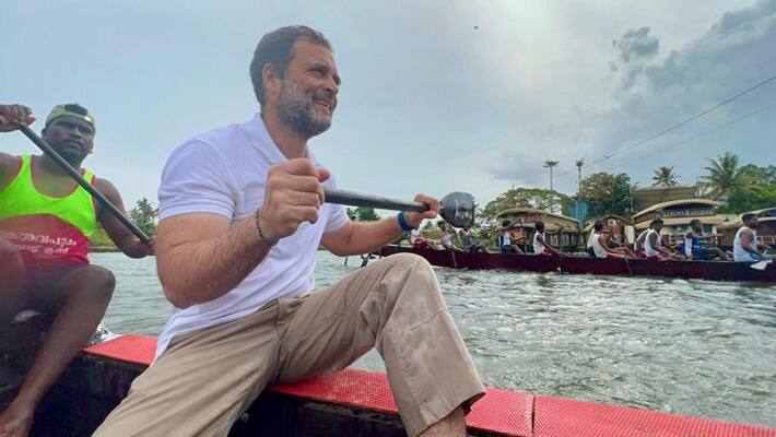 Bharat Jodo Yatra: Congress leader Rahul Gandhi participates in snake boat race in Kerala WATCH AJR Bharat Jodo Yatra: Congress leader Rahul Gandhi participates in snake boat race in Kerala WATCH AJR