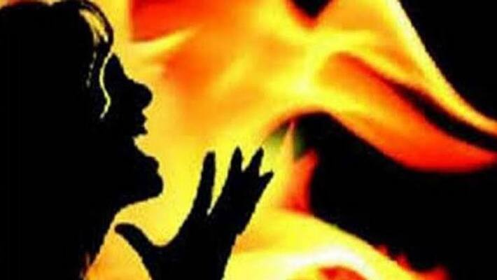 person set fire to a counterfeiter in vellore person set fire to a counterfeiter in vellore