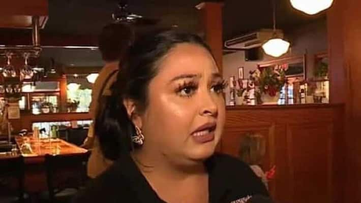 US Customer Who Gave Tip Worth Rs 2.5 Lakh To Waitress Asks Her To Return It apa US Customer Who Gave Tip Worth Rs 2.5 Lakh To Waitress Asks Her To Return It apa