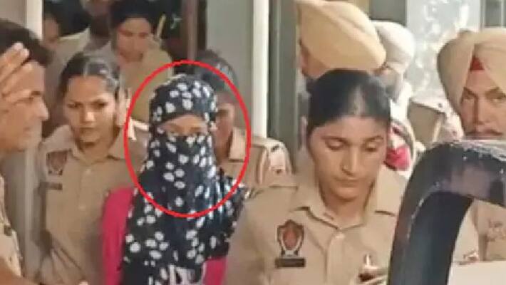 chandigarh university mohali mms leak scandal punjab police inquiry accused girl with boyfriend and other 12 videos recover kpr chandigarh university mohali mms leak scandal punjab police inquiry accused girl with boyfriend and other 12 videos recover kpr