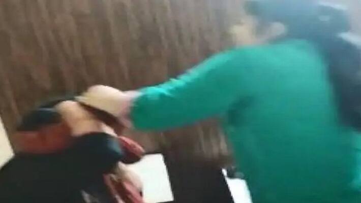 Agra Husband was celebrating with married girlfriend in hotel when wife caught then both of them did such a condition Agra Husband was celebrating with married girlfriend in hotel when wife caught then both of them did such a condition