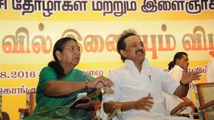 Subbu Lakshmi: TKS has said that he is quitting politics, not joining BJP Subbu Lakshmi: TKS has said that he is quitting politics, not joining BJP