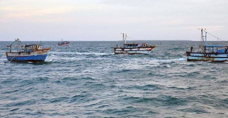 Sri Lanka Navy arrested 9 fishermen from Tamil Nadu