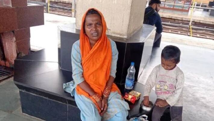 Kanpur Central station three children kidnapped mother wandering from door to door help know whole matter Kanpur Central station three children kidnapped mother wandering from door to door help know whole matter