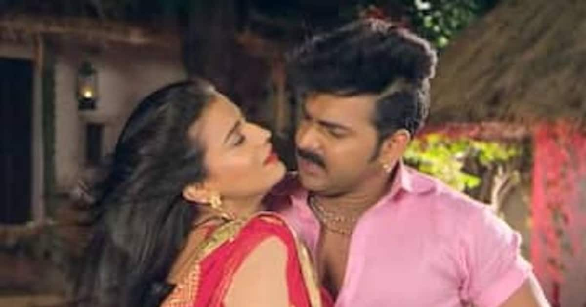 Bhojpuri Hot Video Akshara Singhs Sexy Bedroom Song With Pawan Singh Is Fans Favourite Video 