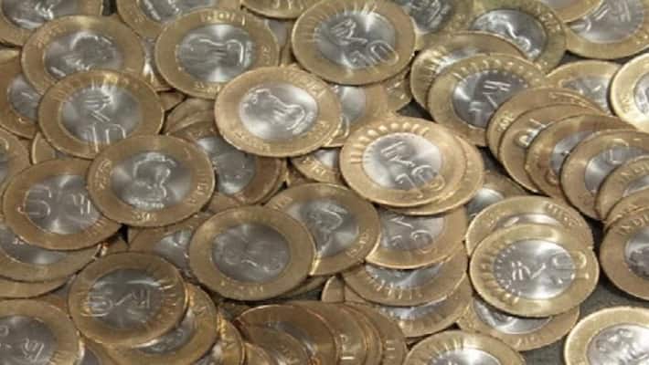 In Bagalkote, Karnataka, medical professionals remove 187 coins from a 58-year-old man's stomach. In Bagalkote, Karnataka, medical professionals remove 187 coins from a 58-year-old man's stomach.