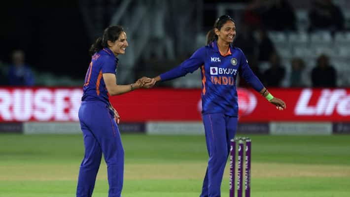 Womens Asia Cup 2022 Final: Renuka Singh Sensational bowling, sri lanka lost early wickets Womens Asia Cup 2022 Final: Renuka Singh Sensational bowling, sri lanka lost early wickets