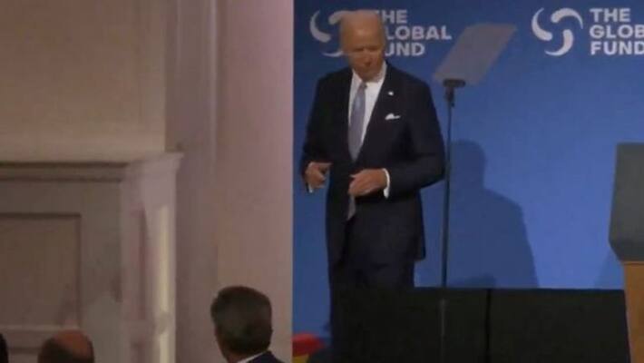 viral video of US President Joe Biden Appears Lost After Speech apa viral video of US President Joe Biden Appears Lost After Speech apa