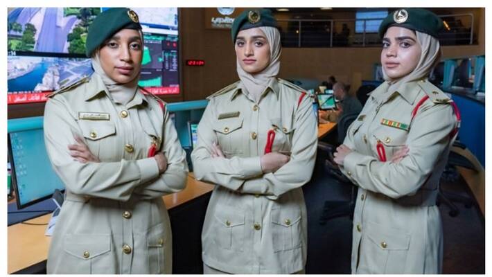 First female officers at Dubai Police command centre First female officers at Dubai Police command centre
