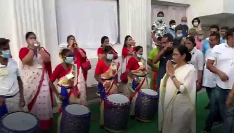 Durga Puja 2022 Puja Parikrama Mamata Banerjee inaugurates 3 Durga puja Sreebhumi FD Block Tala Pratyoy ANBSS