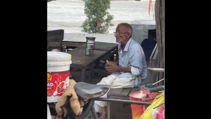 old man count money on shop face reaction shows his disappointment apa old man count money on shop face reaction shows his disappointment apa