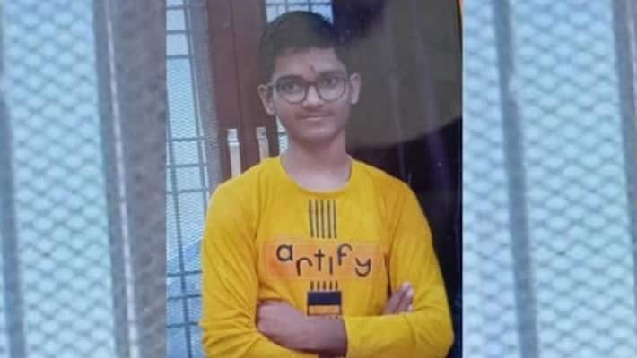 Raebareli 7th student committed suicide after reaching home from school due to this principal and teacher could not be questioned Raebareli 7th student committed suicide after reaching home from school due to this principal and teacher could not be questioned