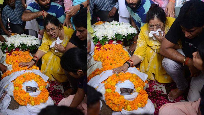 Raju Srivastava Daughter Antara Srivastava's These Photos From His Funeral Will Break Your Heart GGA